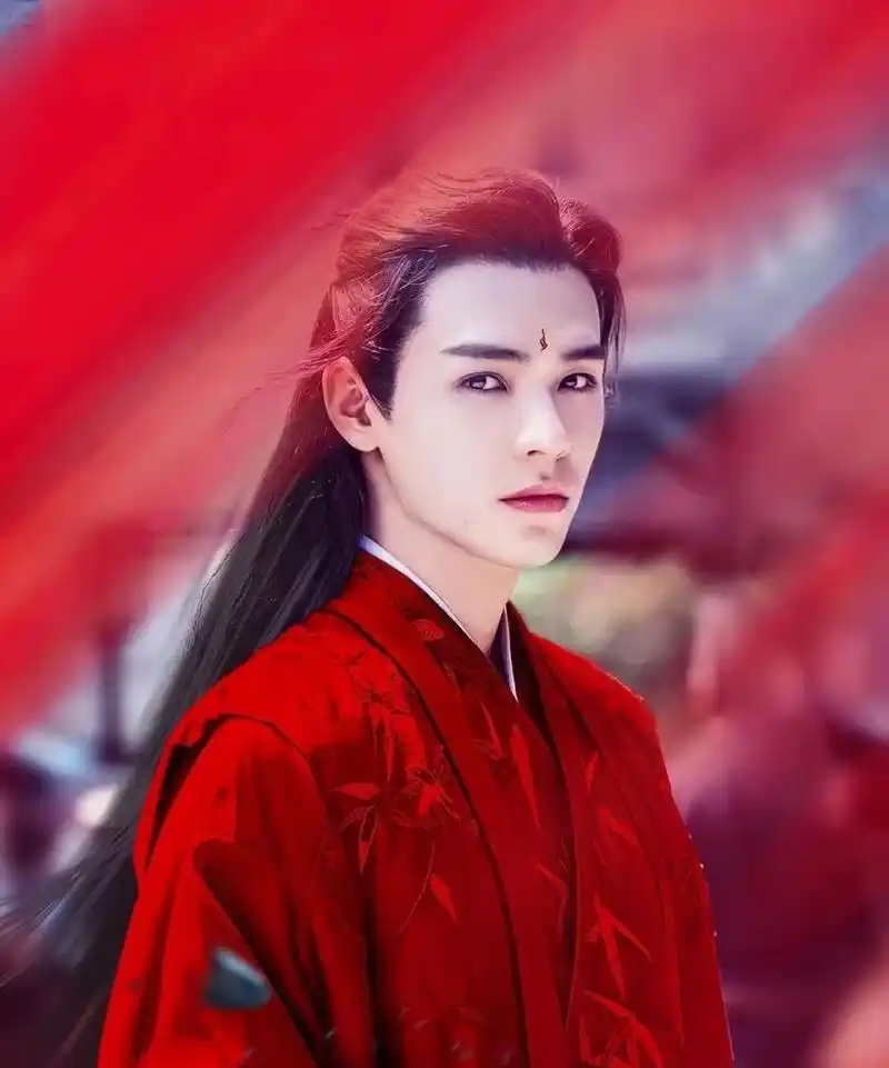 考古龚俊鬼谷谷主红衣定妆照,他的温客行当真经典!