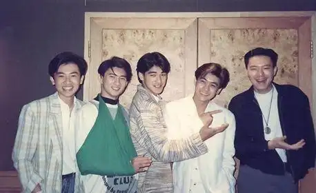 台湾四小天王合照曝 金城武25年前逆天神颜帅到爆