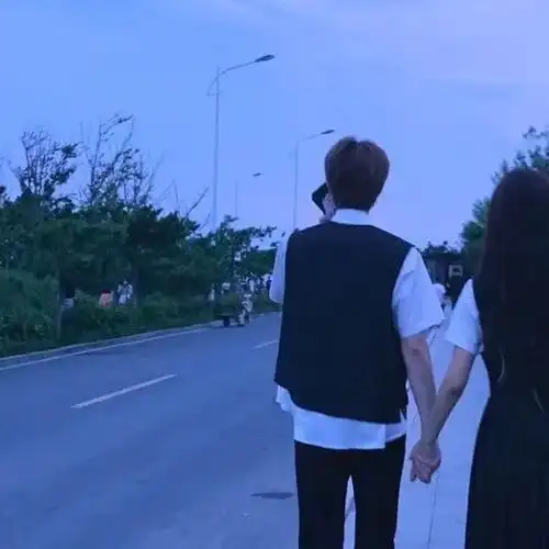 情侣头像藏在星星里的浪漫