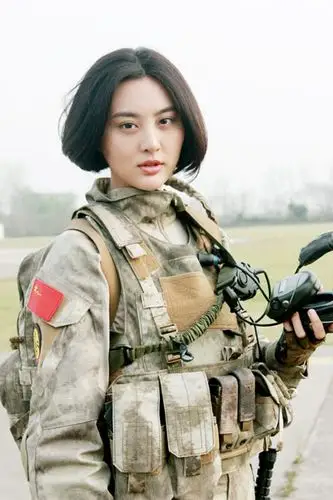 《我是特种兵3》预告片曝光 甘露军装飒爽秒杀宅男