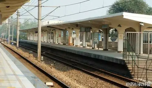 已经消失了的,曾经的上海地铁一号线   新龙华站