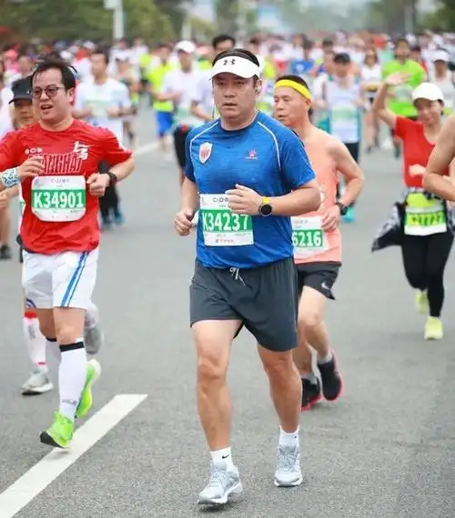 在经历了四川足球的黄金年代后,张林海开始了自己的执教生涯,如今除了