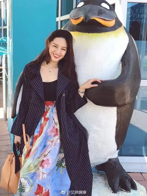 《非你莫属》这个美女老板什么水平?(多图)