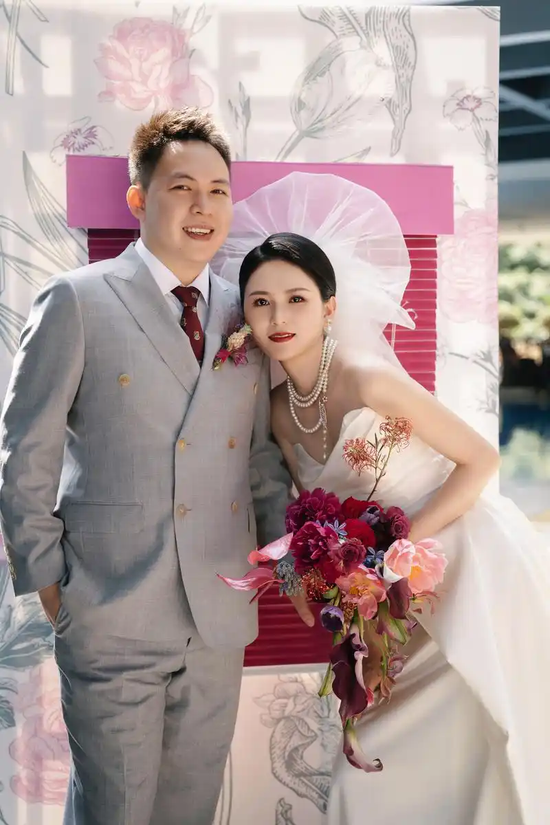 爱都藏在照片里7815.#婚礼 #婚礼跟拍 #嫁给爱情 #最美新 - 抖音