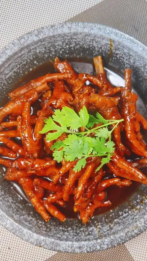 卤鸡爪