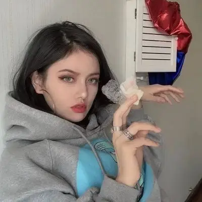 林弦ins成熟高冷欧美范女头_微信头像_我要个性网