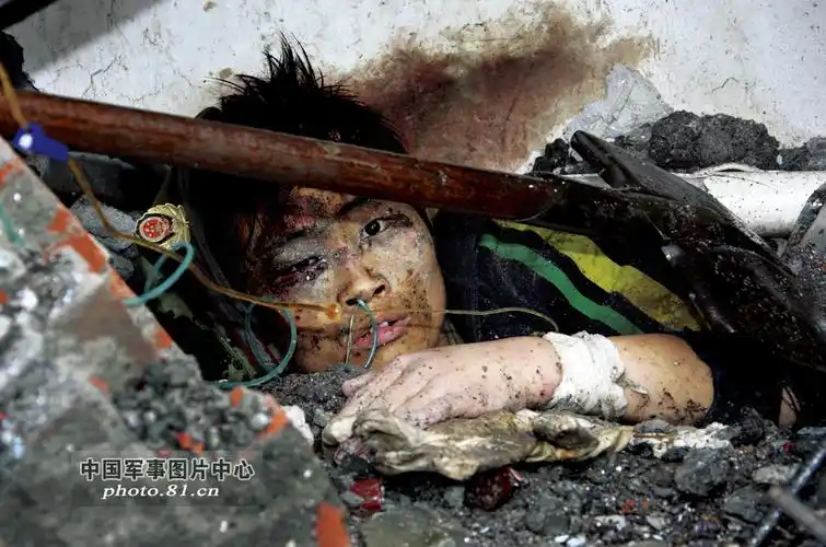 军事摄影家张雷的大视界上