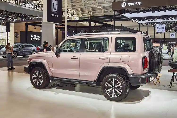 能越野还能城市通勤的坦克300城市版