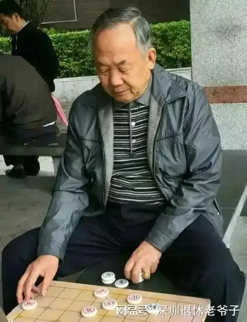 恋老合辑2深圳圈内夜店哭泣的儒雅伯伯