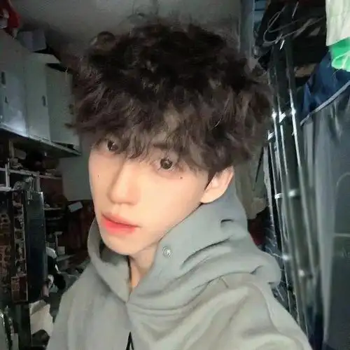 少年感发型 #烫发 #男士发型 #今日发型 #男生发型设计 #发型推荐