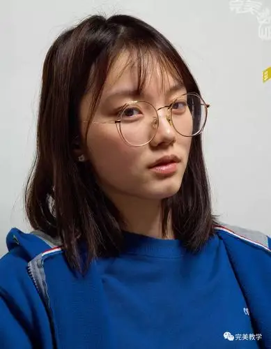 半身像照片人物头像照片写生局部照片对比范画素描头像临摹联考素描书