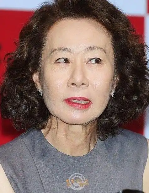 国民婆婆尹汝真,感谢渣前夫的成就,70岁女人仍要做自己|演员