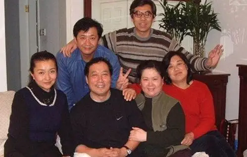 白志迪的妻子是谁大揭秘 老戏骨实力演绎陈岩石引关注