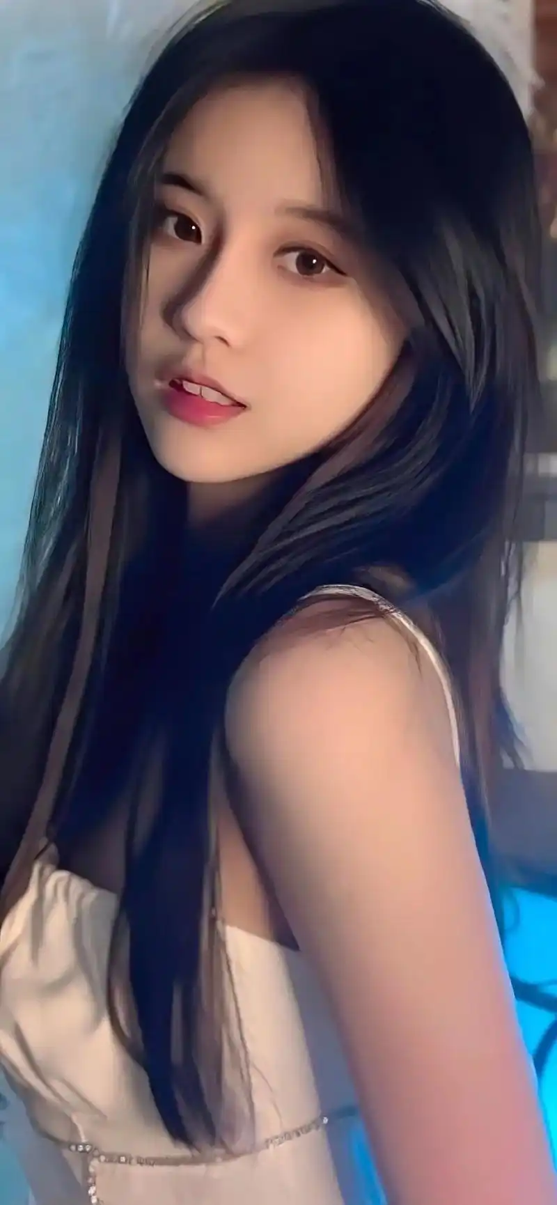 好看的小姐姐 #高清美女壁纸 #甜系女孩 #予图阁 #网络 - 抖音