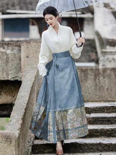 秋冬新中式国风女装汉服上衣马面裙套装通勤小个子连衣裙日常上班