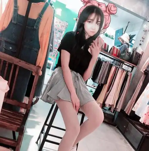 一条小团团首次晒全身照比呆妹身材还要好坐稳斗鱼一姐宝座