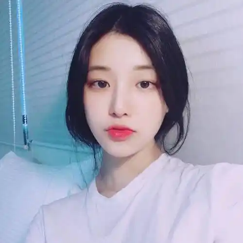 ins.头像.女.自截.by:ulyze-13