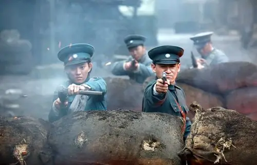 《热血芳华》揭秘她们的人生