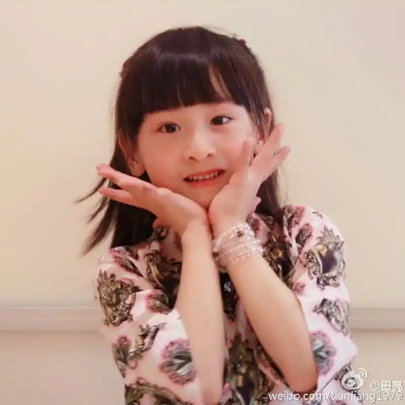 组图:森碟生日晒九连拍 清纯甜笑激萌惹人爱(2)_大陆星闻_明星-超级