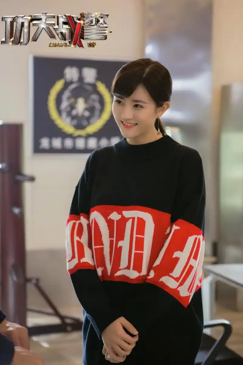 今儿有个哥们说熬夜追我的剧上火了牙疼[捂脸]《功夫战警》爱奇艺热播