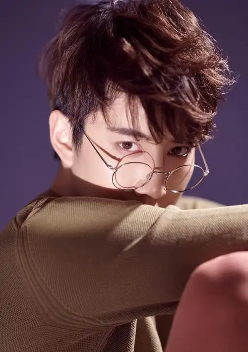 mike百变造型超帅时尚写真大片