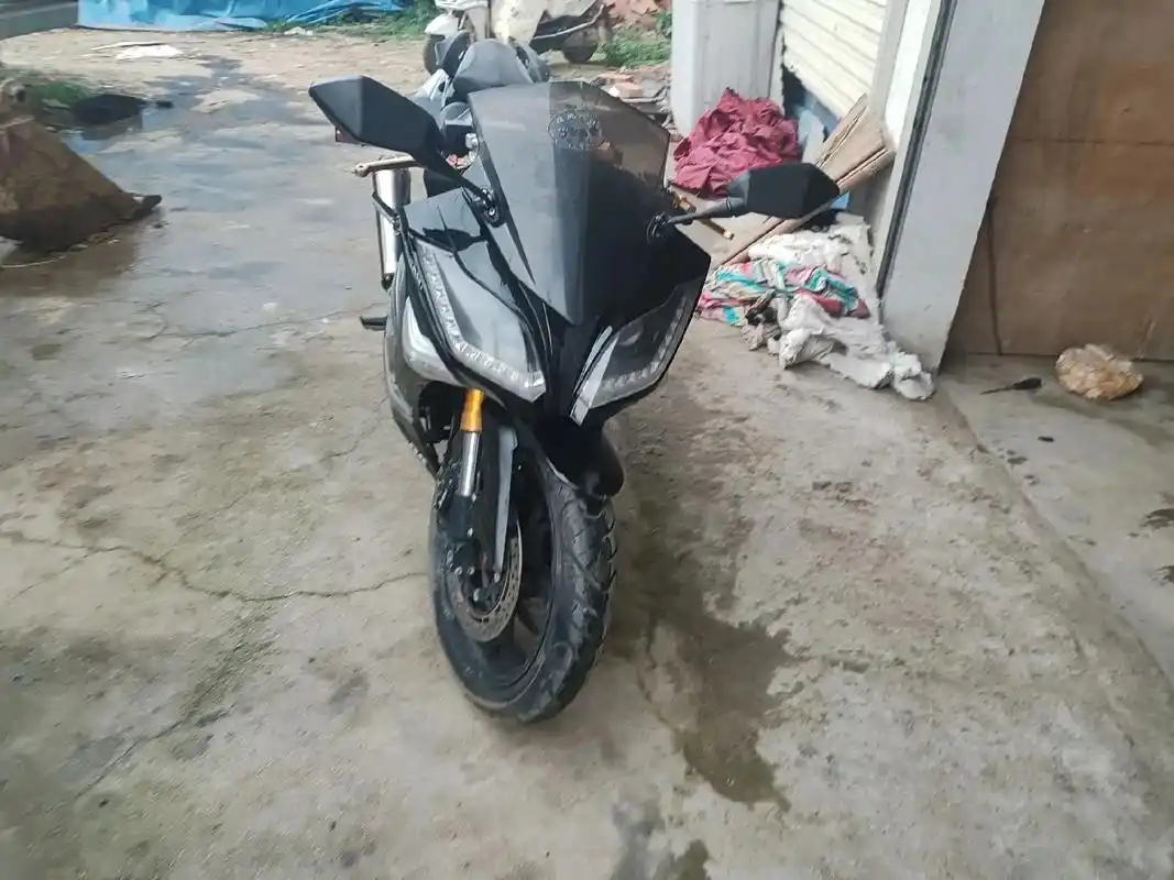 地平线小忍者双缸250,不到一万公里,没有手续,一两千块钱要 - 抖音