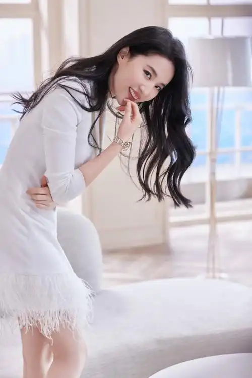 性感美女明星刘亦菲撩人妩媚诱惑写真