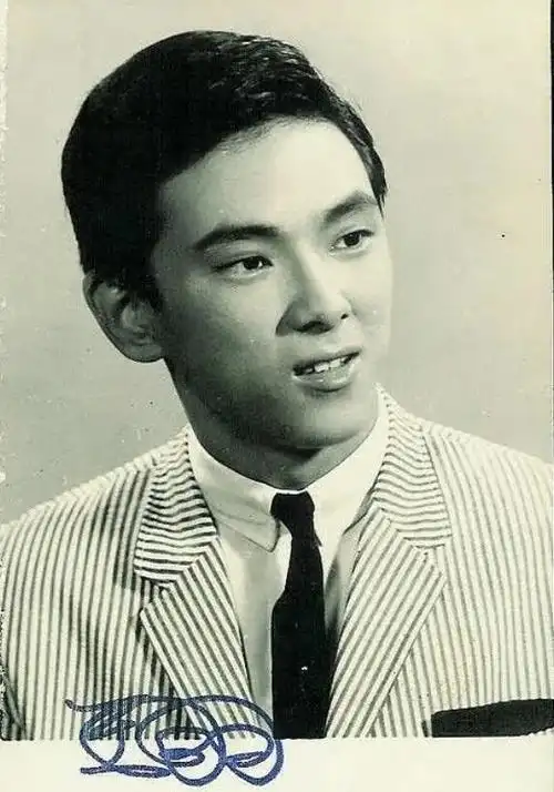 给舒淇破处向华强叫他大哥柯俊雄横跨港台影坛和政界的传奇