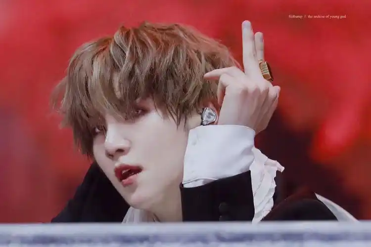 bts 防弹少年团 闵玧其 suga august d /su… - 堆糖,美图壁纸兴趣