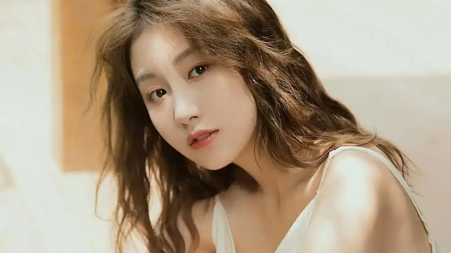 漂亮女生背景图片