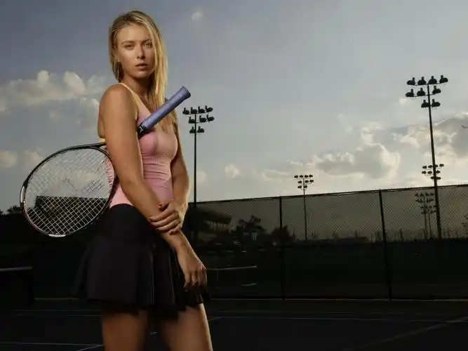 代网球美少女——库尔尼科娃【 83 】网坛第一吸金女王——莎拉波娃