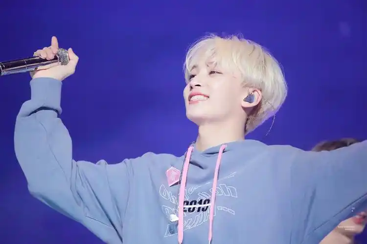 seventeen 尹净汉 - 堆糖,美图壁纸兴趣社区