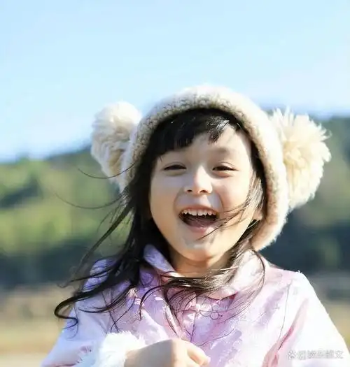 2岁出道年入百万因长相被禁止整容的刘楚恬如今长啥样