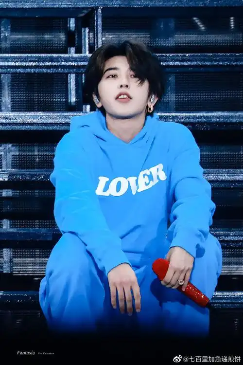 今天是蓝色甜心蔡徐坤!