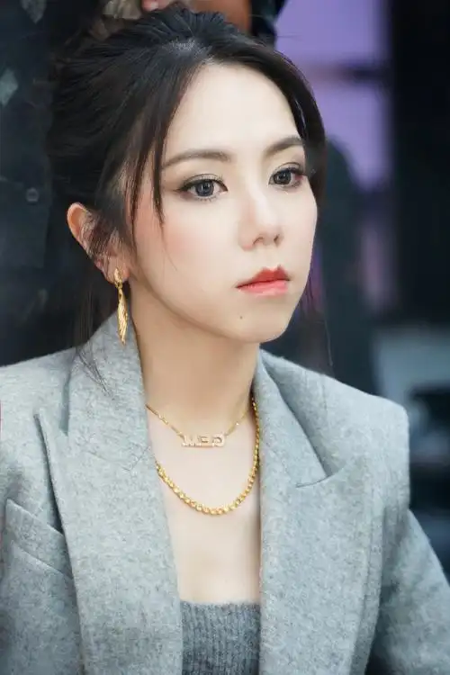 邓紫棋定制emo专属11