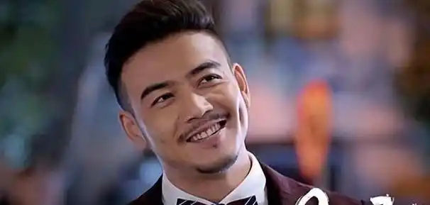 然而,他在电视剧《大江大河》中的表现,却颠覆了这一印象.