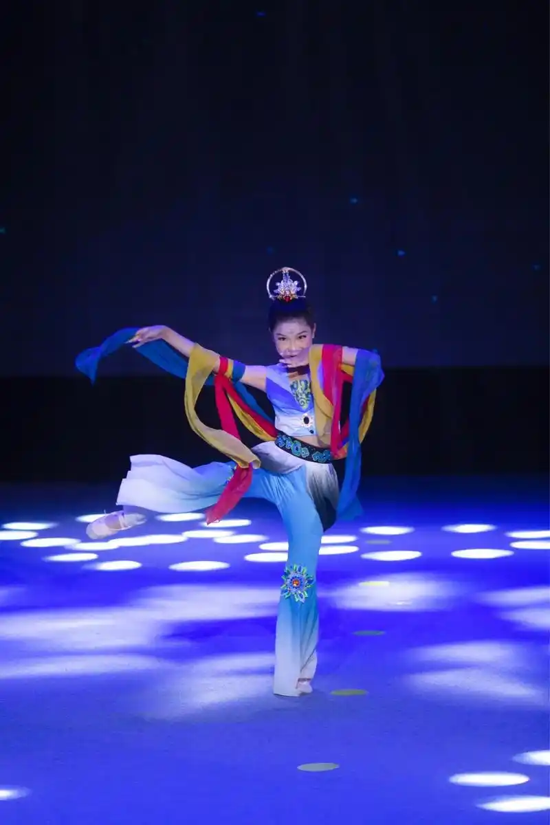 敦煌舞|又见飞天|赣州少儿舞蹈.#古典舞#少儿舞蹈 #赣州少 - 抖音