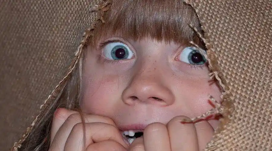 后来一位和他要好的hr告诉他真相,之所以没有人录