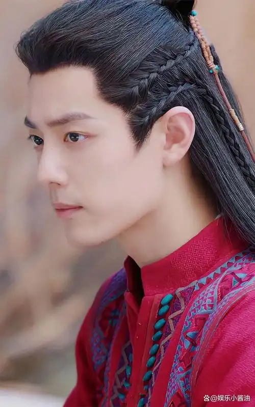 《玉骨遥》肖战唯一的红衣造型,从高冷少司命变成调皮的时影!