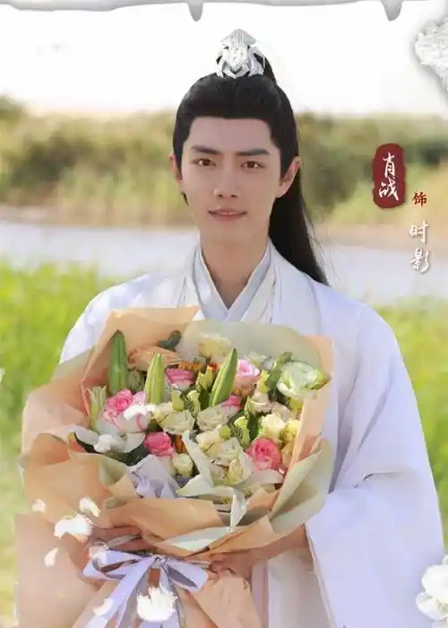 白衣公子衣袂翩翩,微微一笑可抵世间美好,肖战古装封神_冰云_唐三