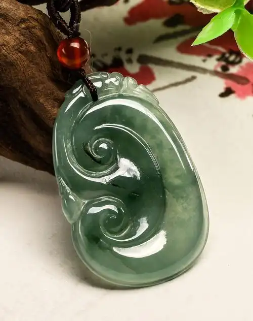 天然油青种翡翠如意称心挂件(附国检证书)