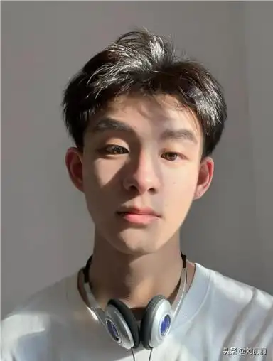 今年最流行的男士发型图片(男生发型设计与脸型搭配图片) - 男生短发