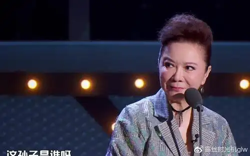 吐槽大会蔡明曝春晚小品幕后现场认孙子她是郭德纲的姑姑