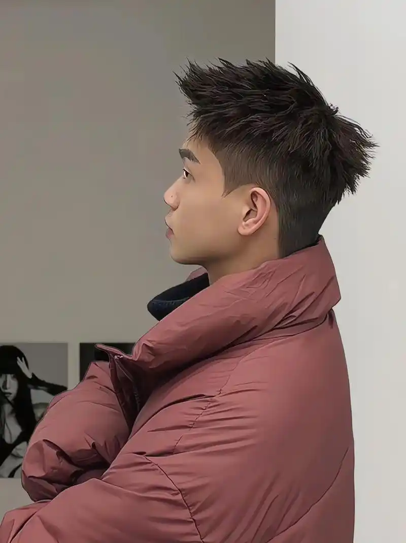 男生烫这款发型太帅了!菱形脸 瓜子脸 五官突出明显的"强烈推 - 抖音