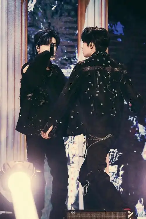 刘耀文严浩翔巴比伦太杀了##文严文 王牌双a