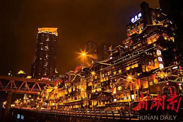 24小时怀化不夜城——香港铜锣湾广场要来咯!