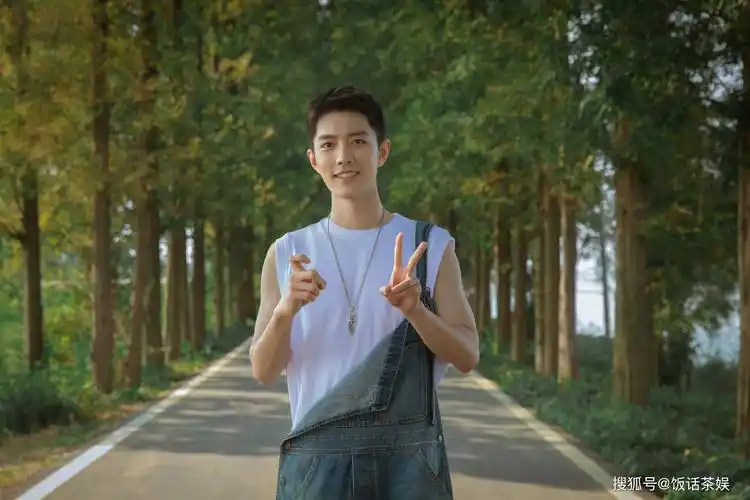 不到24小时终极一挑!肖战《王牌》将揭开番位谜底前,对家再出手