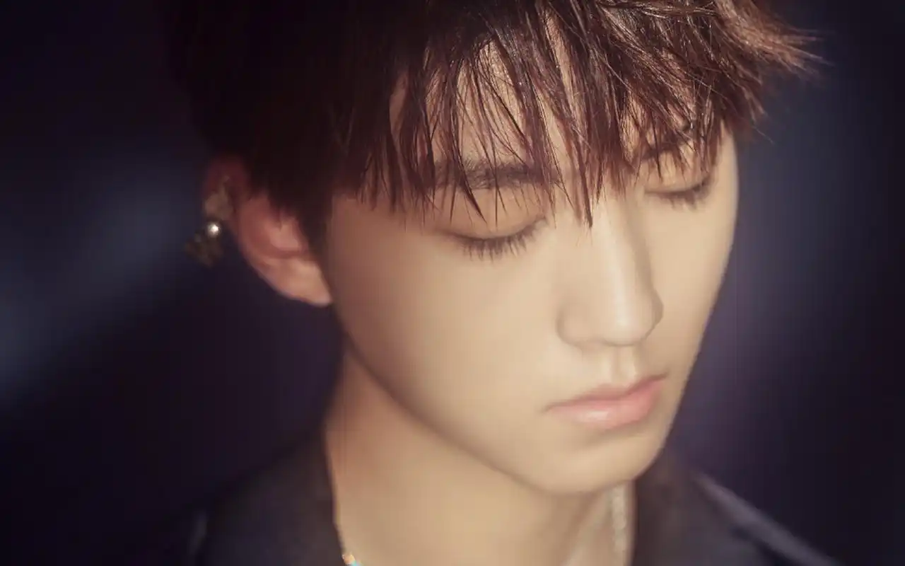 王俊凯帅气写真图片桌面壁纸,喜欢帅哥明星王俊凯的朋友赶紧收藏下载