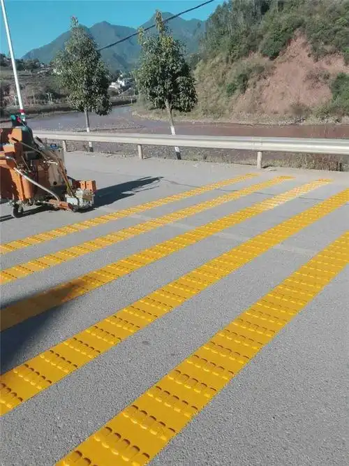 震减速荡热熔标线工业园道路停车场热熔画线工厂停车位标线施工
