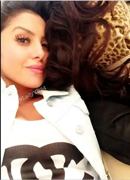 科比妻子瓦妮莎狂秀性感自拍生活尽显奢华